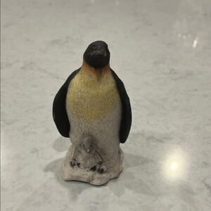 Penguin Figurine with Chick